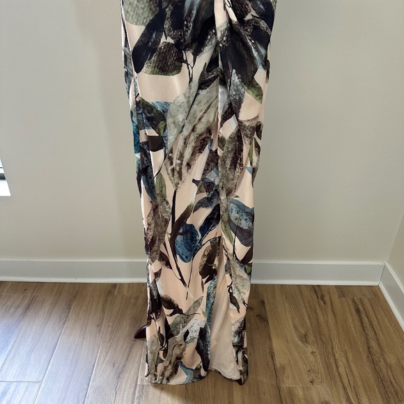 Katie May Finn Leafy Column Gown - Picture 13 of 16